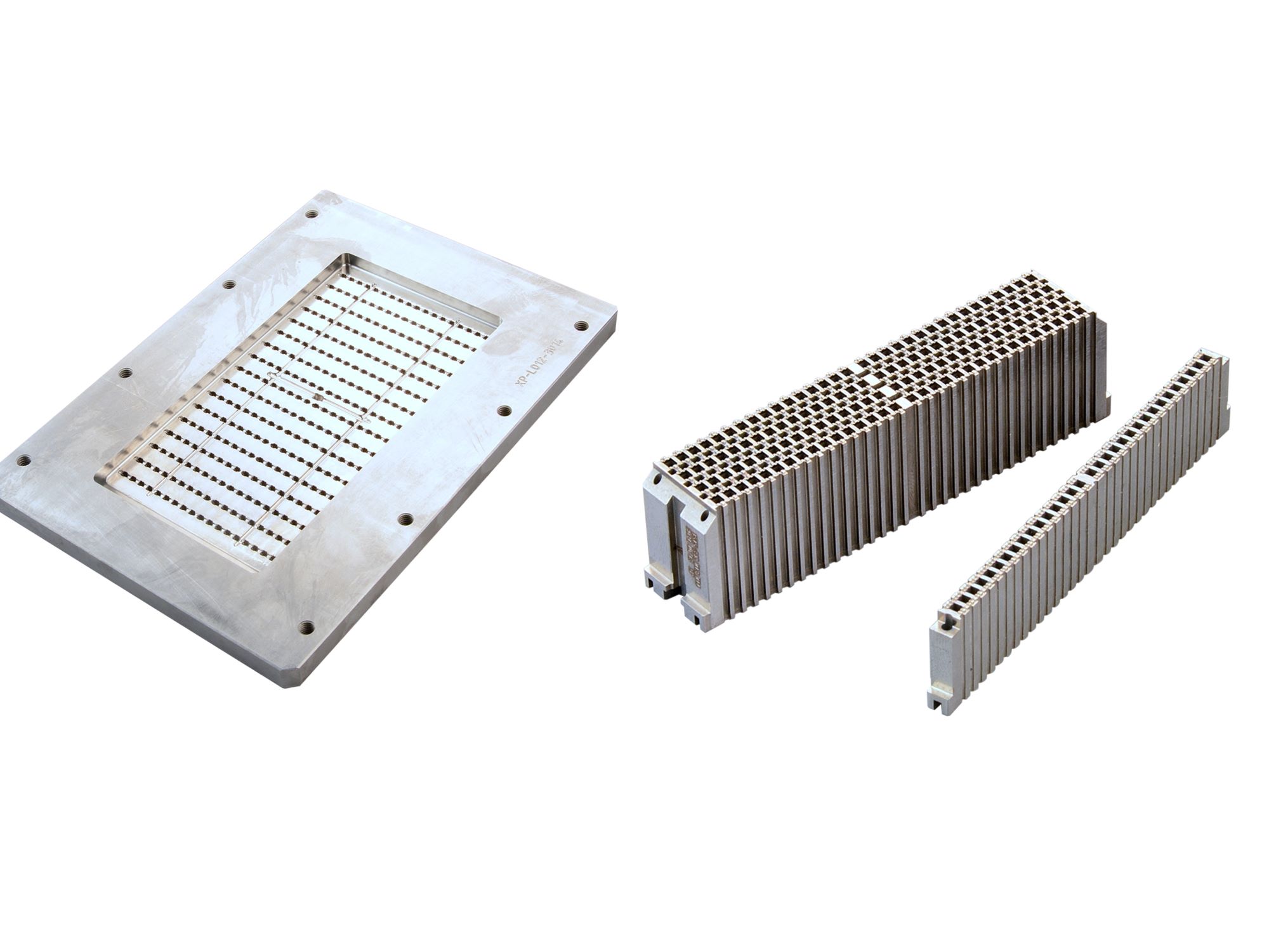Como as peças do molde de chumbo de chumbo LED são produzidas？